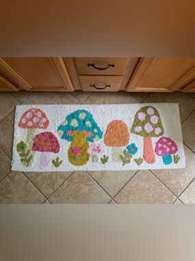 NATURAL LIFE Mushroom Garden Bath Mat - White, Teal, Pink, Orange, Green, Yellow